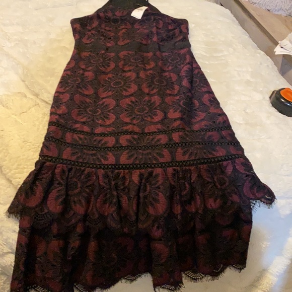 New banana republic lace dress. Size 6 Tall - Picture 3 of 6